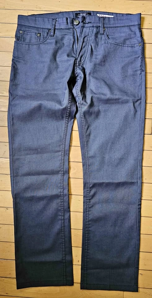 Private Member Men’s Straight Leg Jeans Size 32 x 30