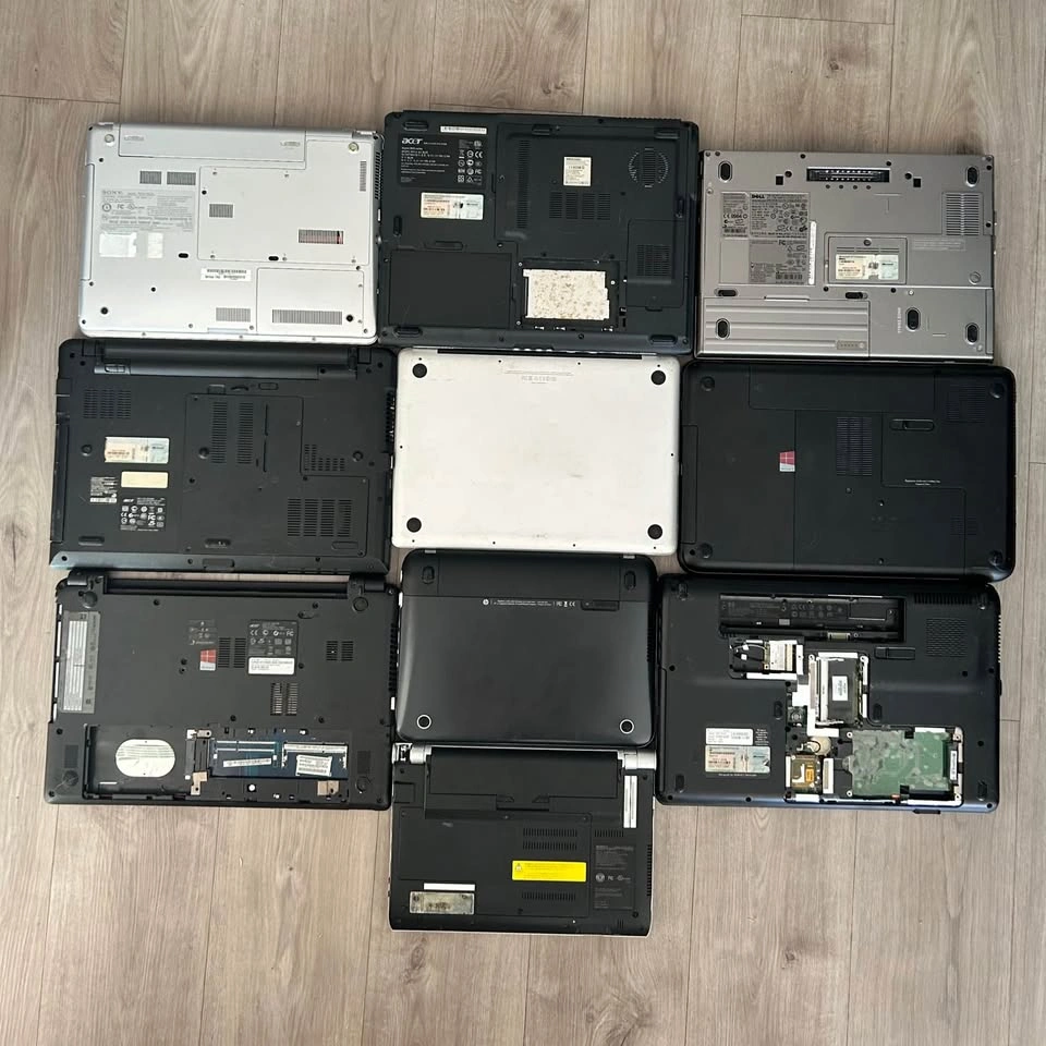 10x Laptop lot (Untested/For Parts/Repair) - photo 4