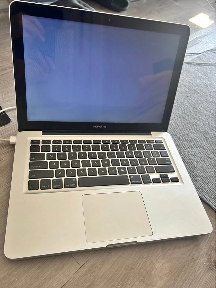 MacBook Pro 13” (For Parts/Repair)