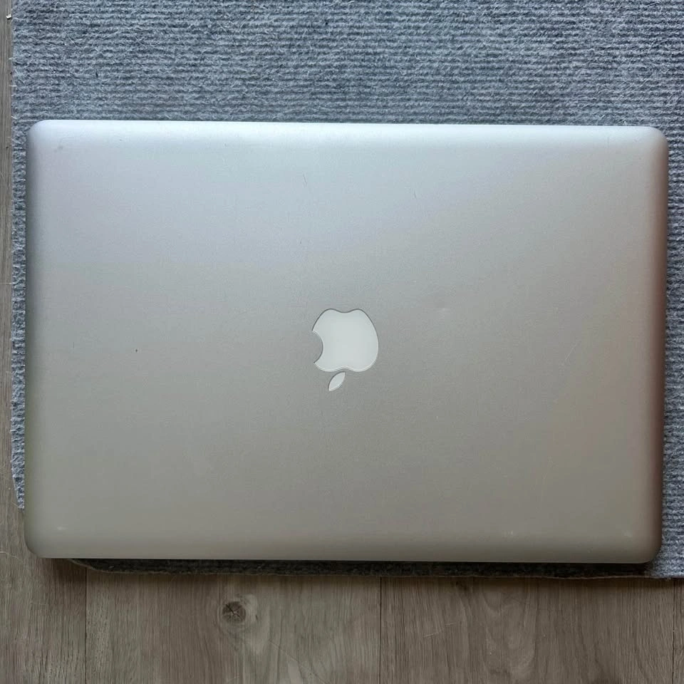 2009 MacBook Pro 15” (C2D/4GB/160GB) - photo 3