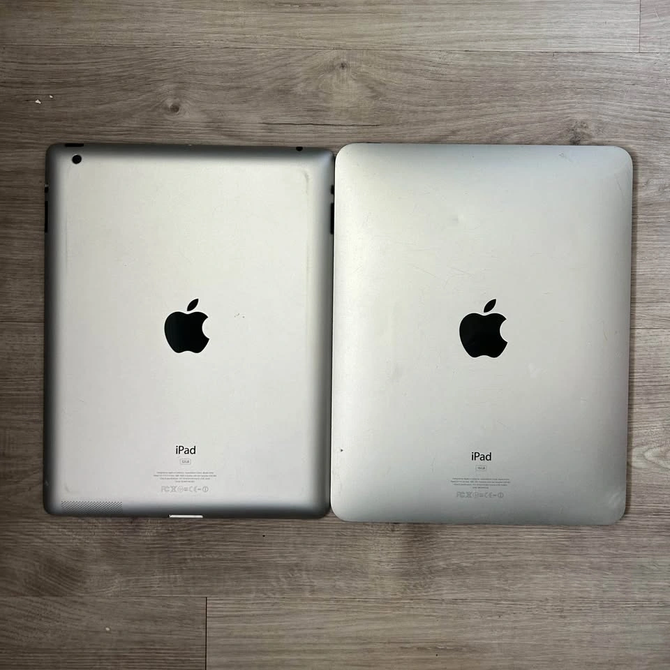 2x iPad Lot (16GB/32GB) - photo 2