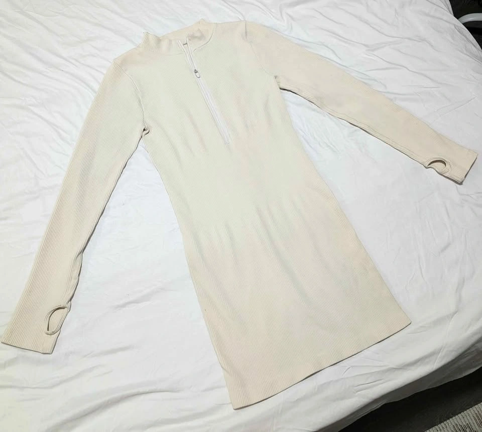 OQQ white zip-front active wear dress