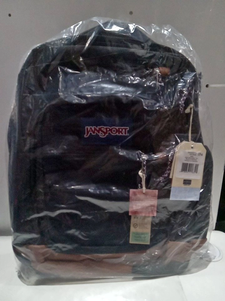 NEW Jansport Cool Student Backpack - 34L - 15" - Black/Brown