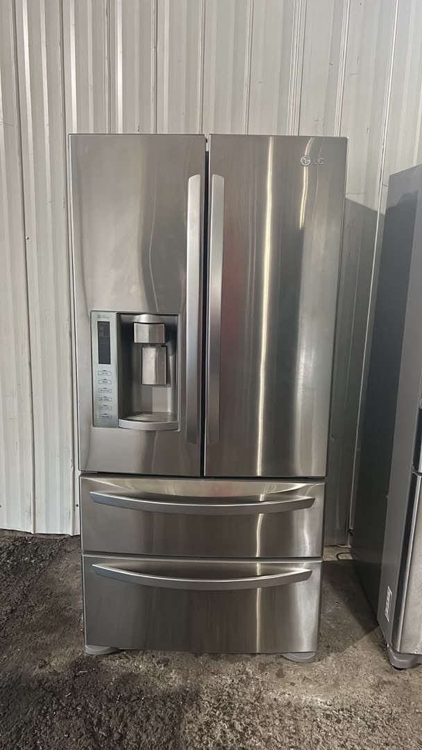 LG LMX25988ST Refrigerator