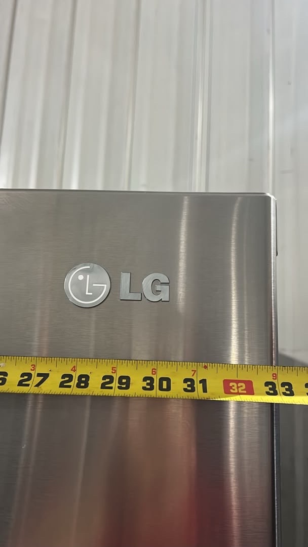 LG LMX25988ST Refrigerator - photo 3
