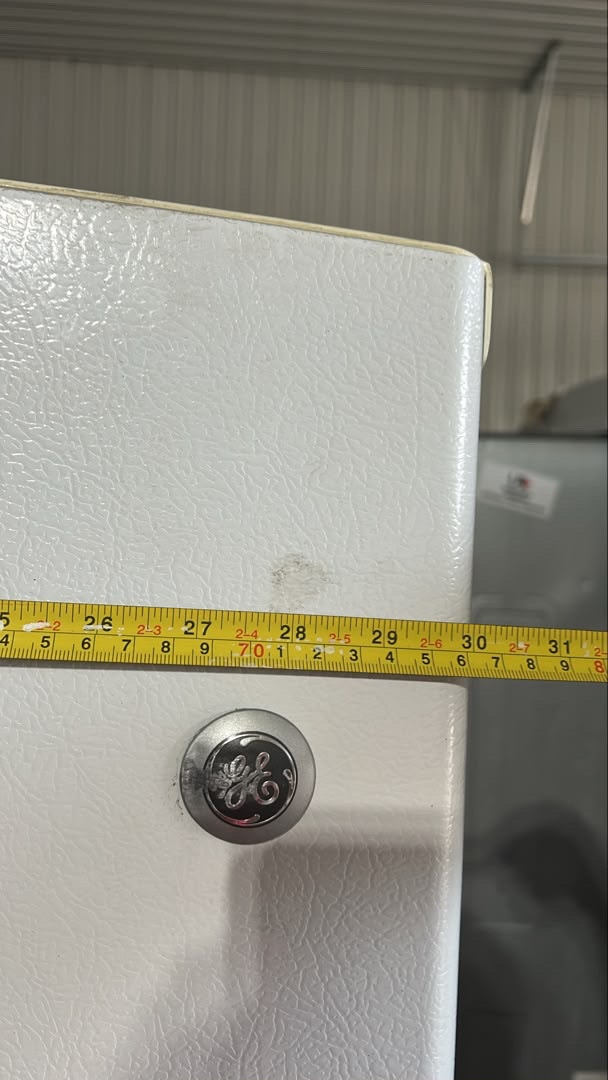 GE Refrigerator - photo 4
