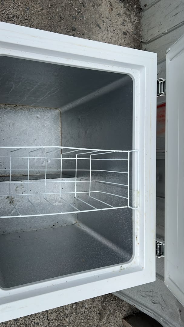 Frigidaire Chest Freezer - photo 2