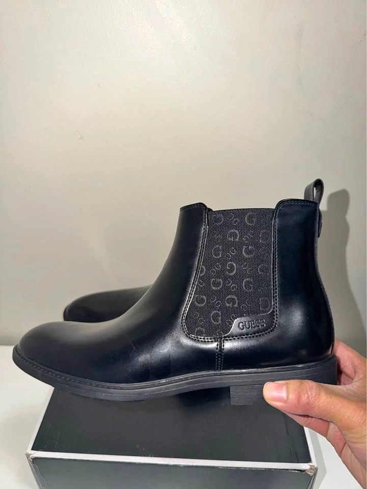 New Guess Men Chelsea Boots. Size 10.5 & 11 US available.