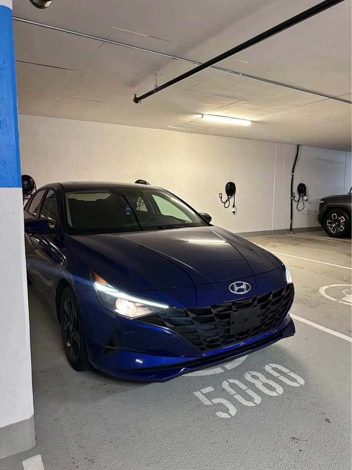 2022 Hyundai Elantra - photo 3