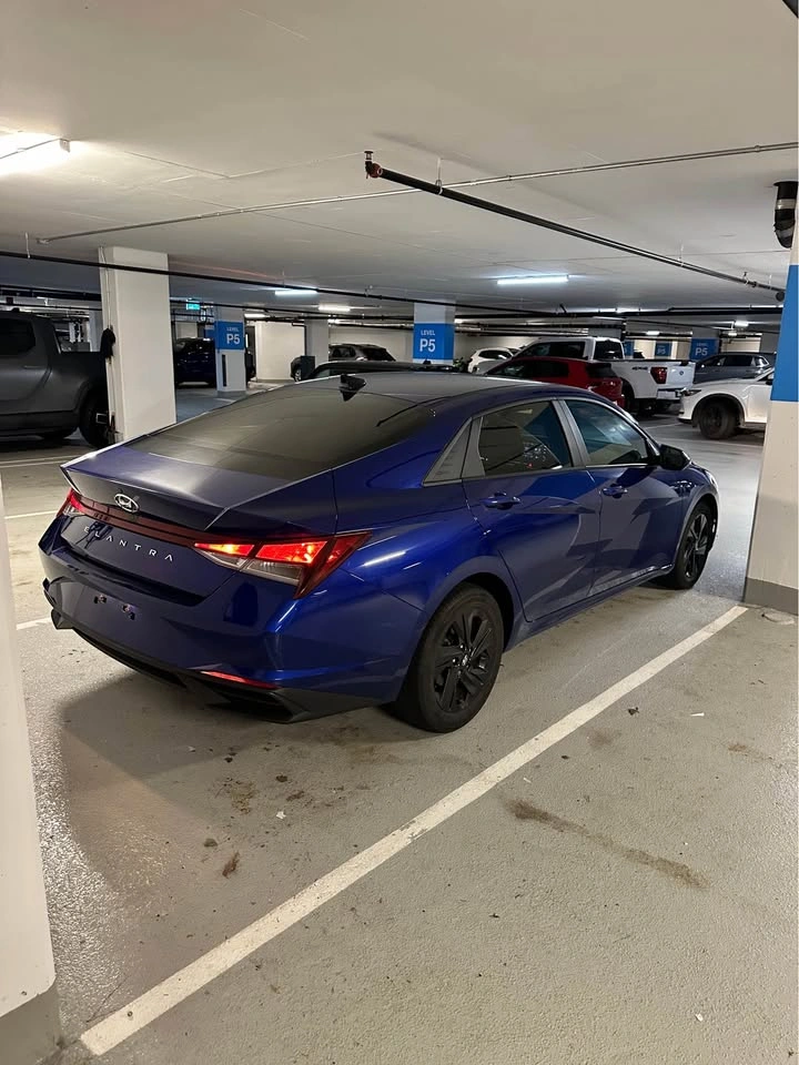 2022 Hyundai Elantra - photo 5