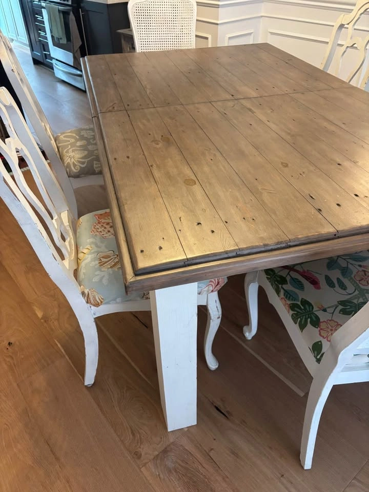 Urban barn dining table and chairs - photo 2