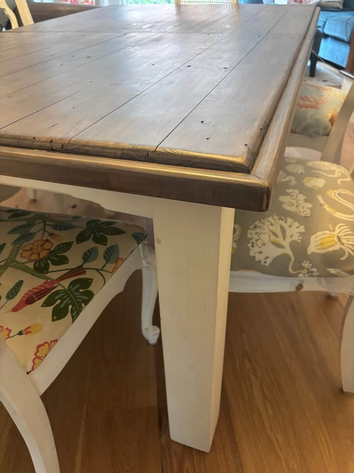 Urban barn dining table and chairs - photo 3