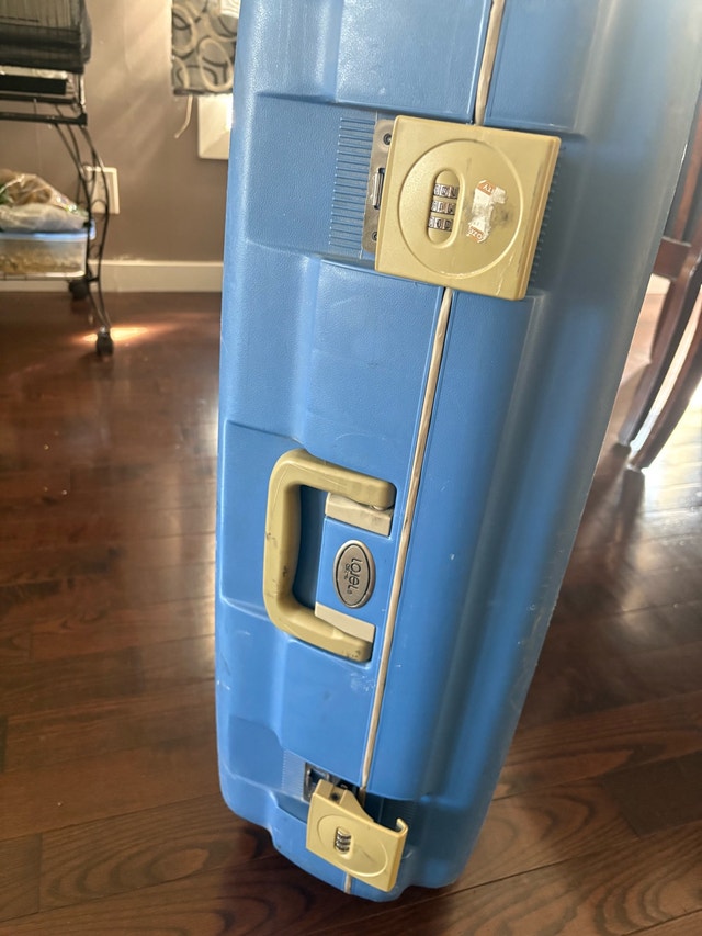 Big Luggage - photo 2