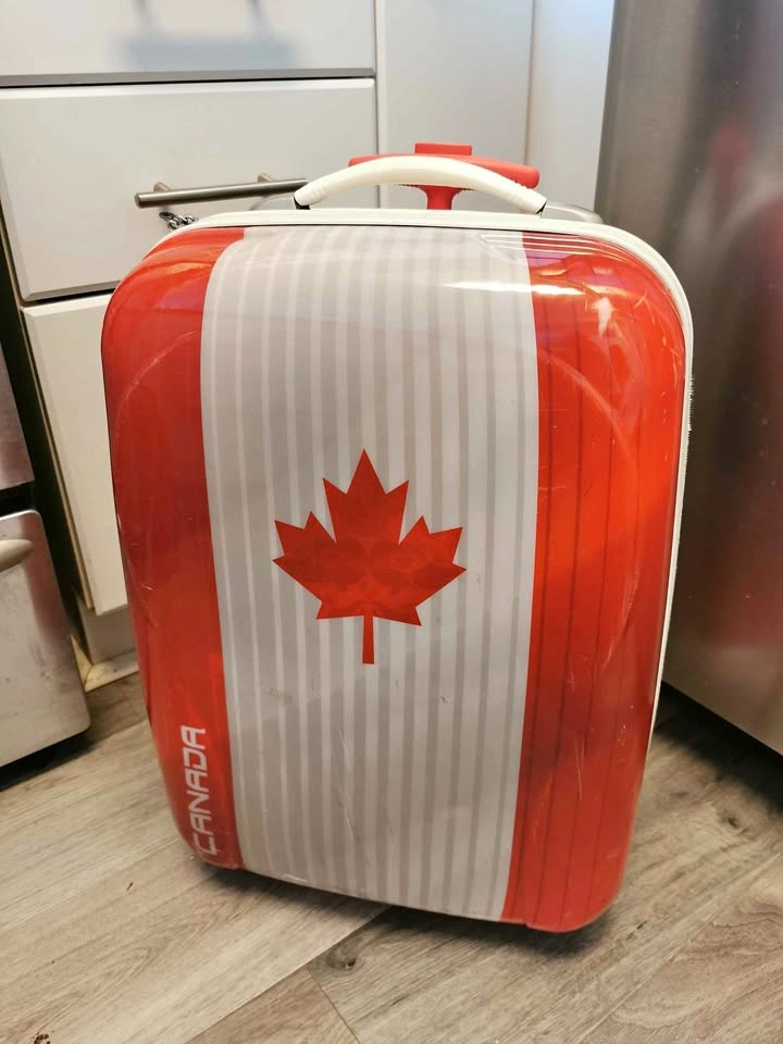 Heys Canada Carry-On
