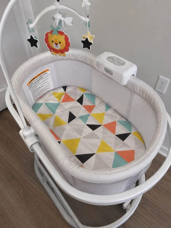 Baby Bassinet – Great Condition - photo 2