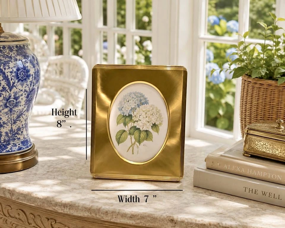 Picture Frame Vintage Brass 8” x 7”