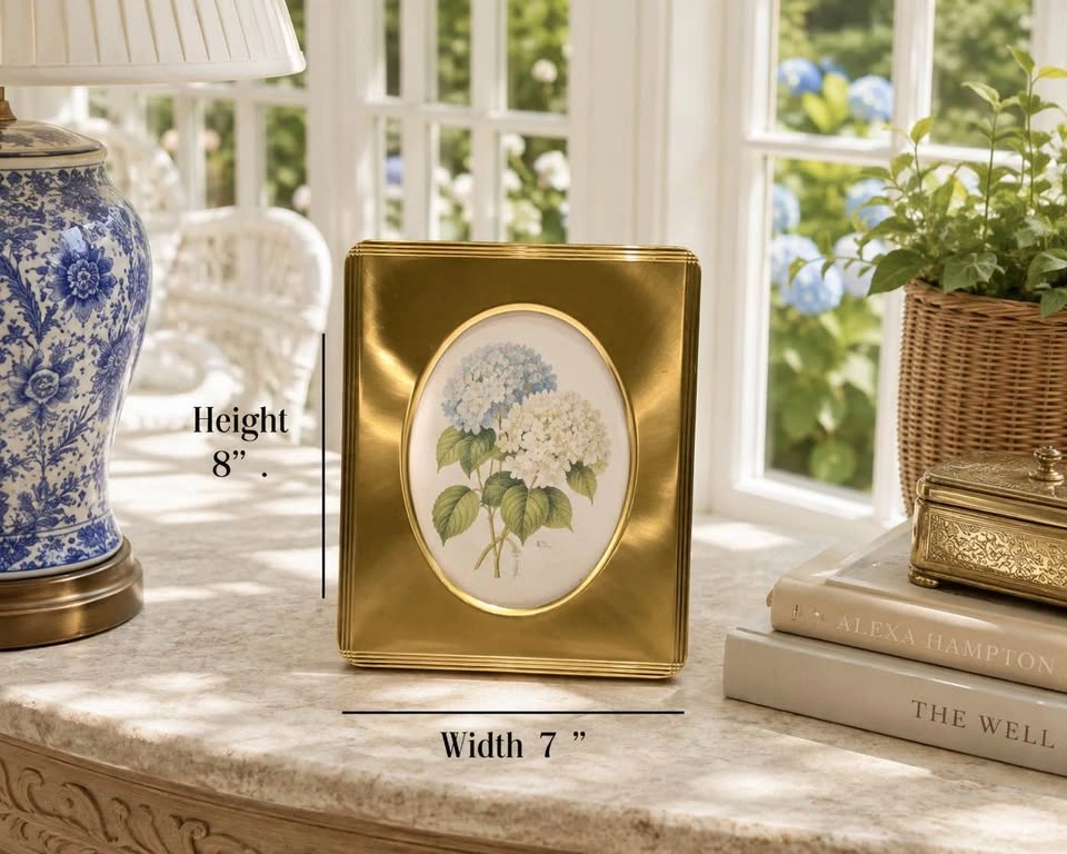 Picture Frame Vintage Brass 8” x 7” - photo 2