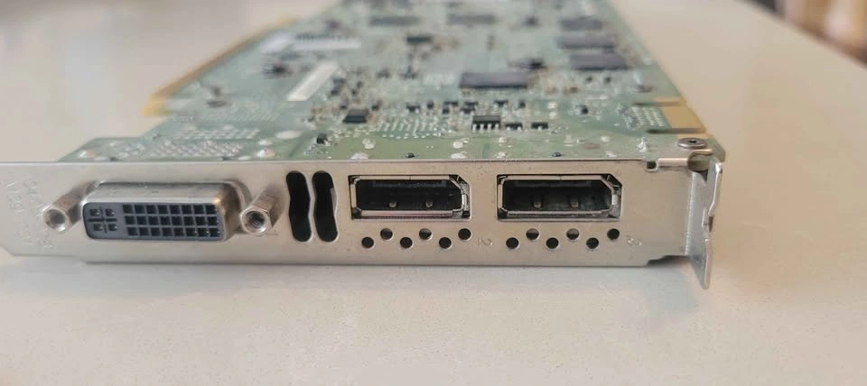 NVIDIA Quadro K4000 - photo 3
