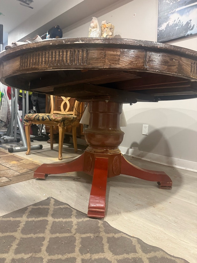 60 Inch Round Extendable Table with Pedestal Base - photo 3