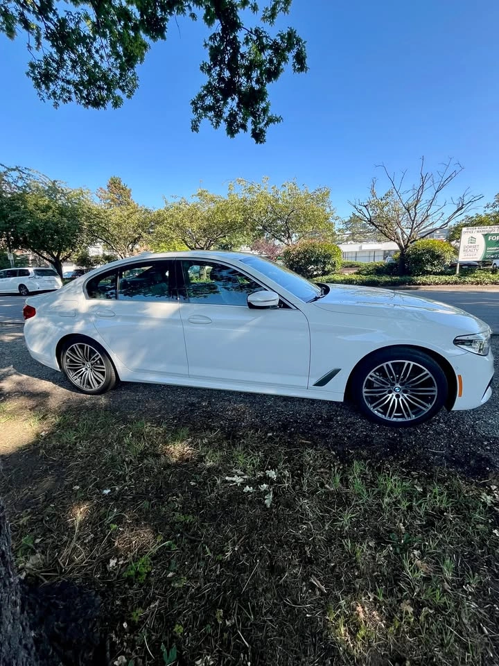 2019 BMW 530i xdrive sedan (premium enhanced) - photo 4