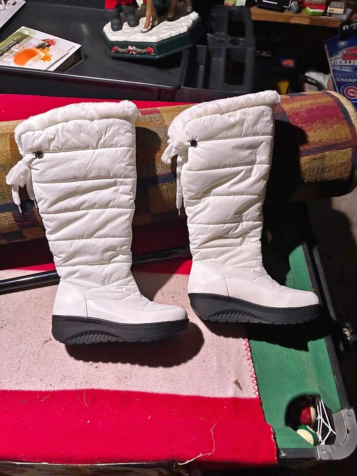 Womens white winter snow boots