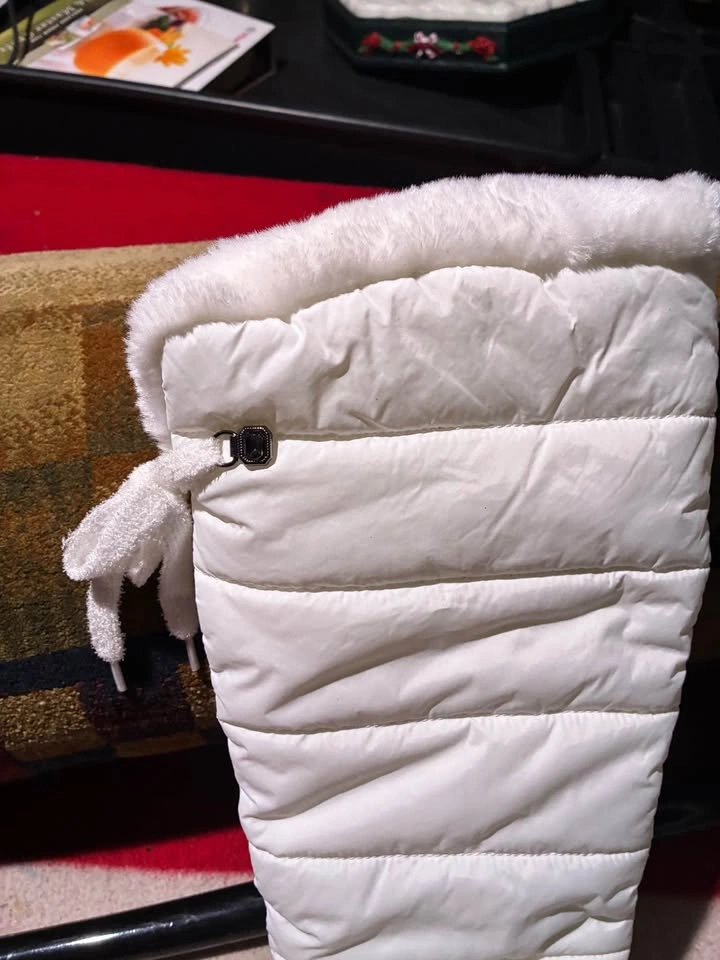 Womens white winter snow boots - photo 2