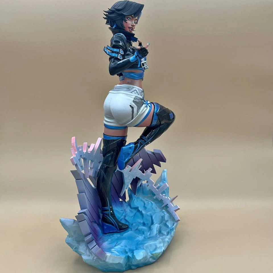 Luna Snow - Marvel Rivals Statue