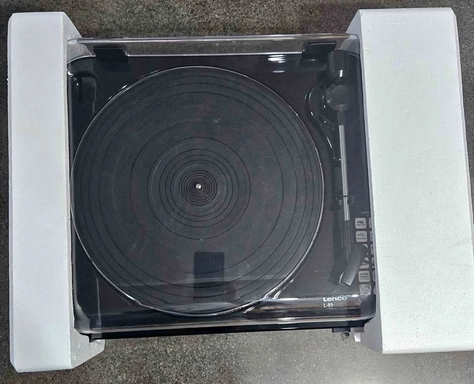 LENCO L-85CA – Turntable with USB direct encoding. New in Box. - photo 2