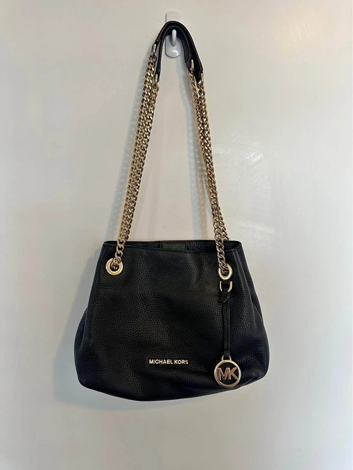 Michael Kors Jet Set Medium Pebbled Leather Chain Shoulder Bag