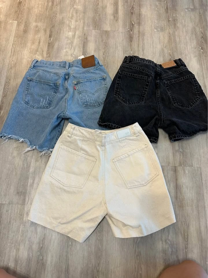 Women’s Jean shorts (small) - photo 2