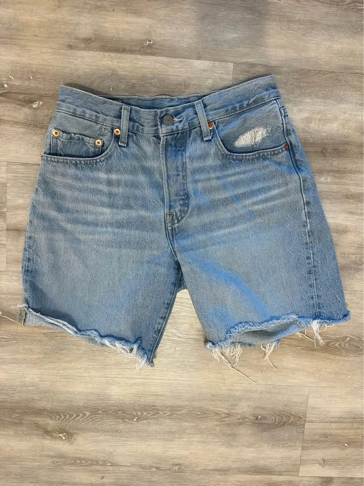 Women’s Jean shorts (small) - photo 3