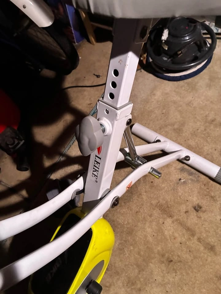 Leikefitness Exercise Bike - photo 4