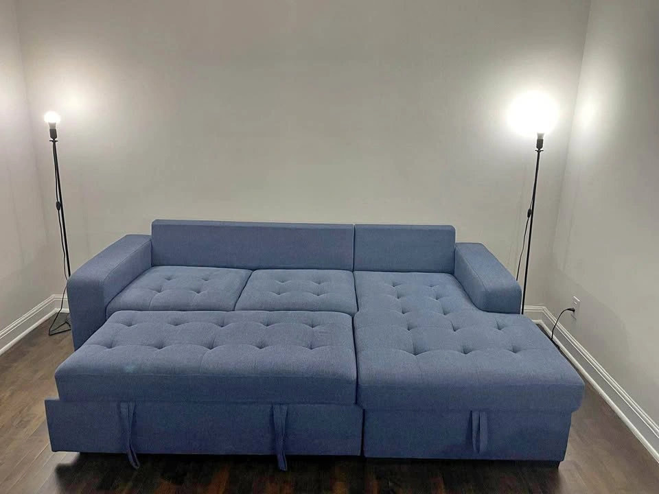 Couch blue