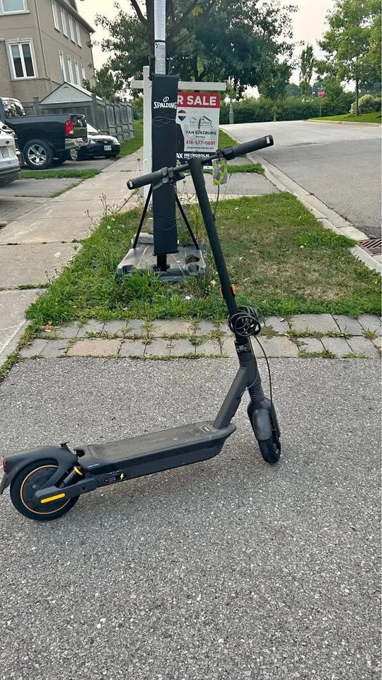 SEGWAY G2 MAX electric scooter
