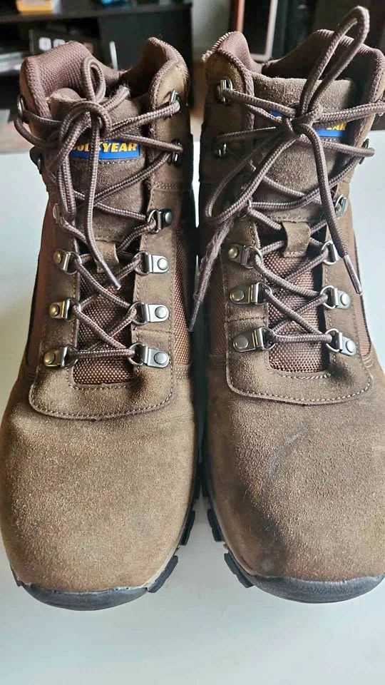 GOODYEAR Montana boots