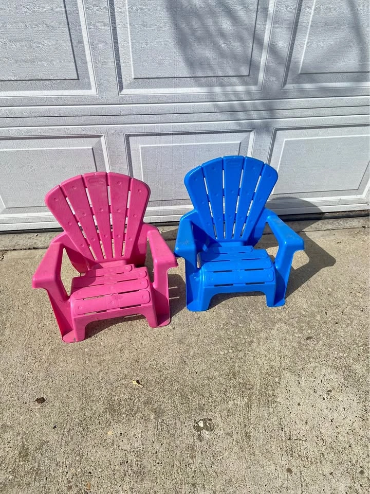 Little Tikes Garden Chairs - Set of 2