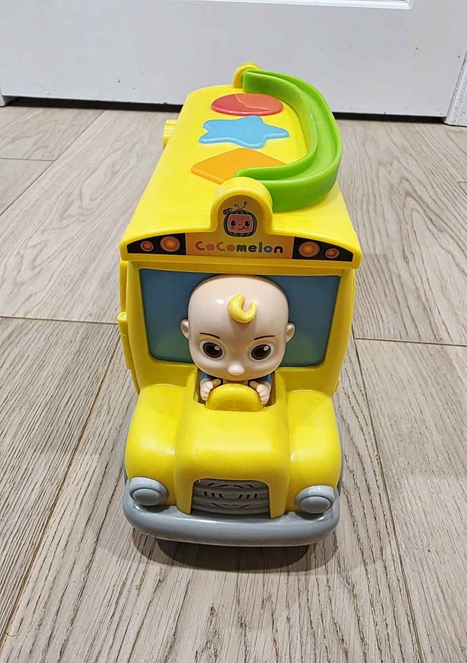 Cocomelon Musical Learning Bus