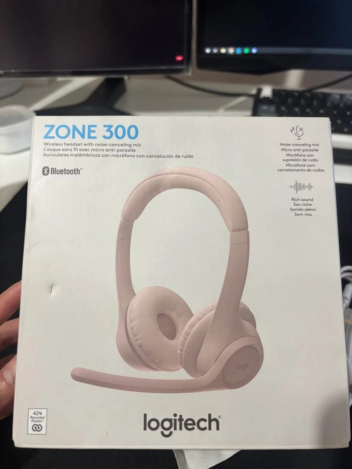 New! Logitech Zone 300 Wireless Bluetooth Headset - photo 4