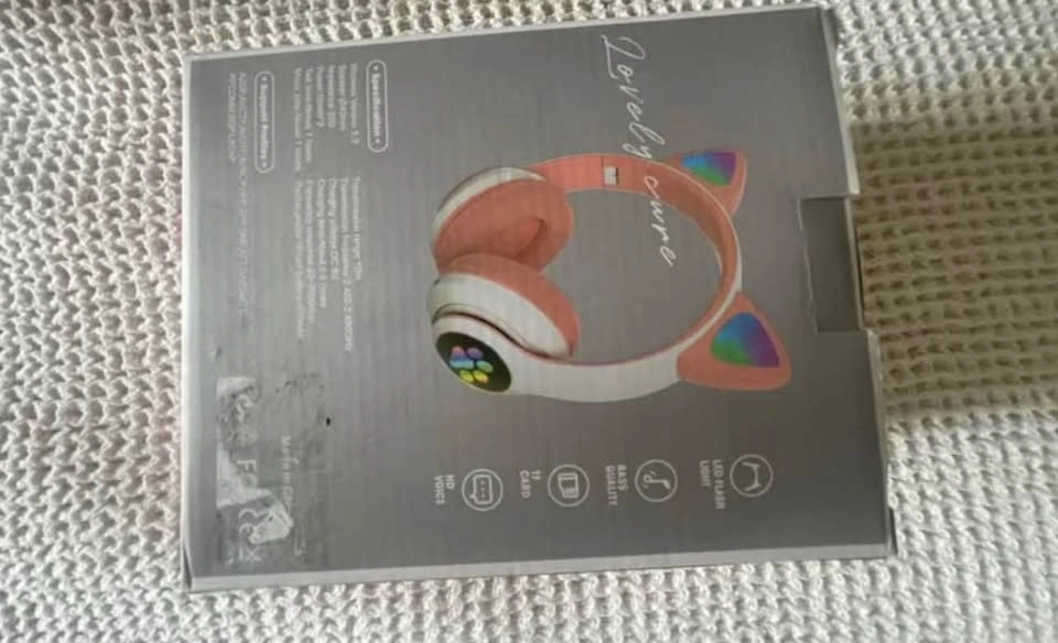 Cat-Ear Bluetooth Headphones – Pink LED – Great Condition - photo 2