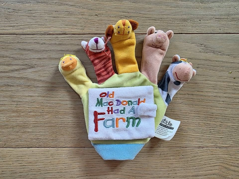 Old MacDonald hand puppet board book