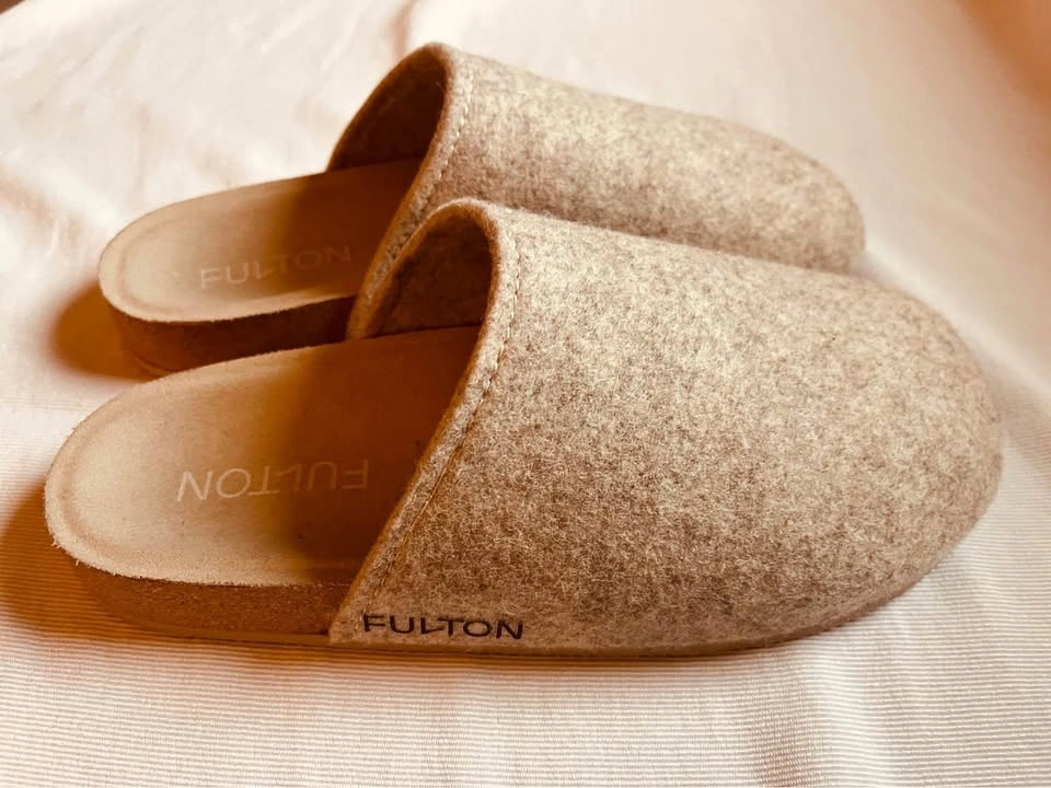 Fulton House Shoes with Custom Arch Support - Size 9
