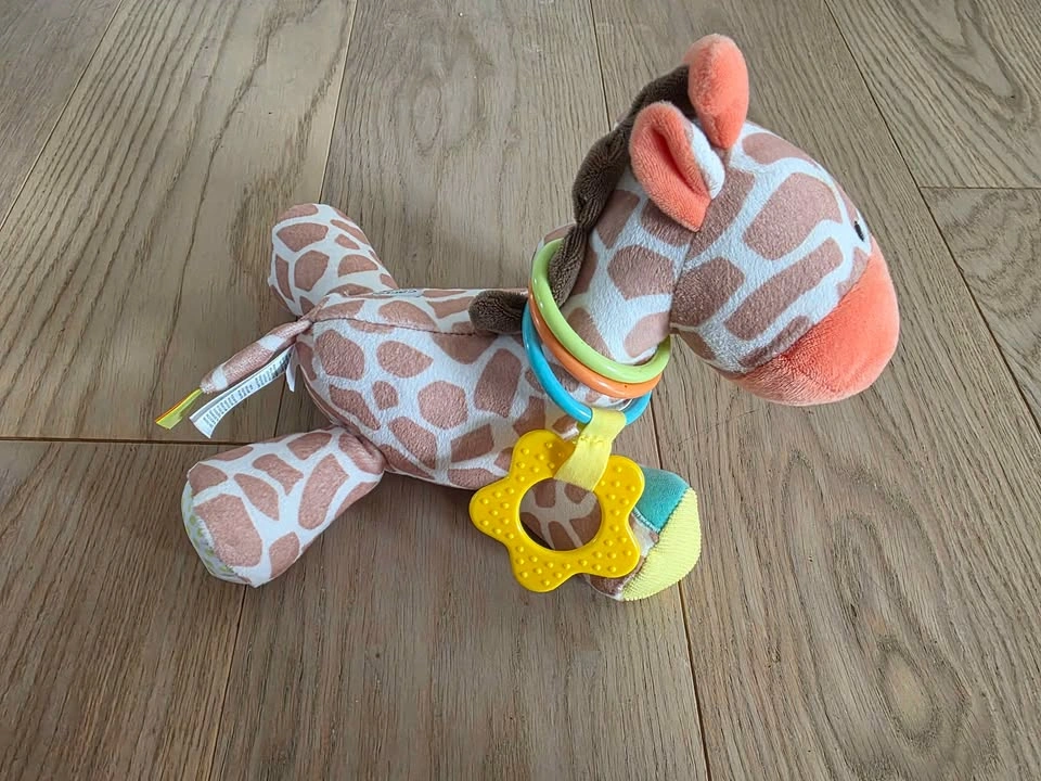 Plush giraffe rattle and teething toy from Carters - photo 2