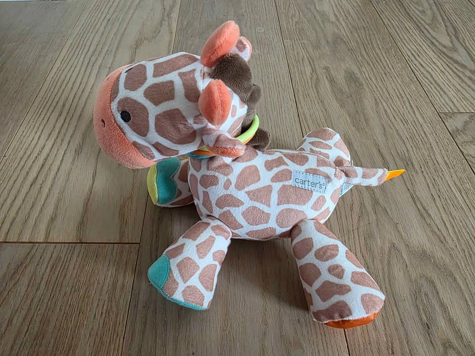 Plush giraffe rattle and teething toy from Carters - photo 3