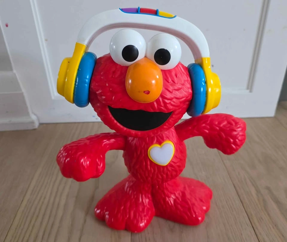 Let's Dance Elmo