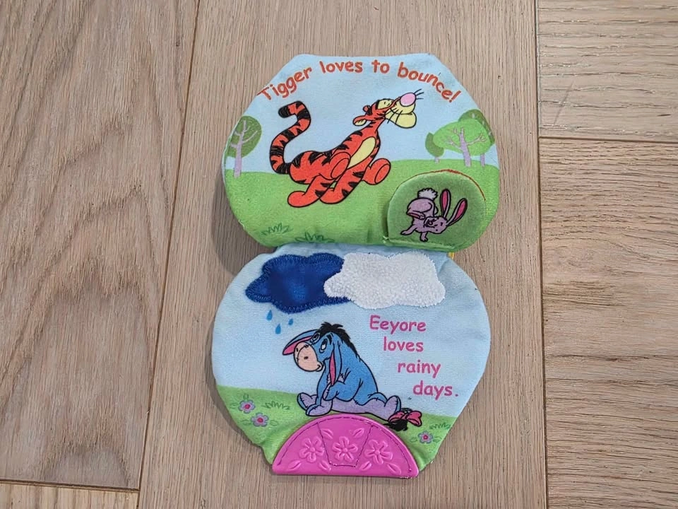 Winnie the Pooh soft crinkle book - photo 3