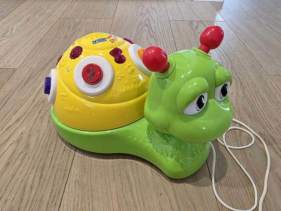Vtech Spin 'n Grin Snail pull toy
