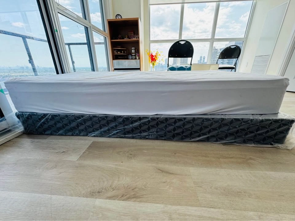 Single / Twin Bed Mattresses with box spring - photo 2