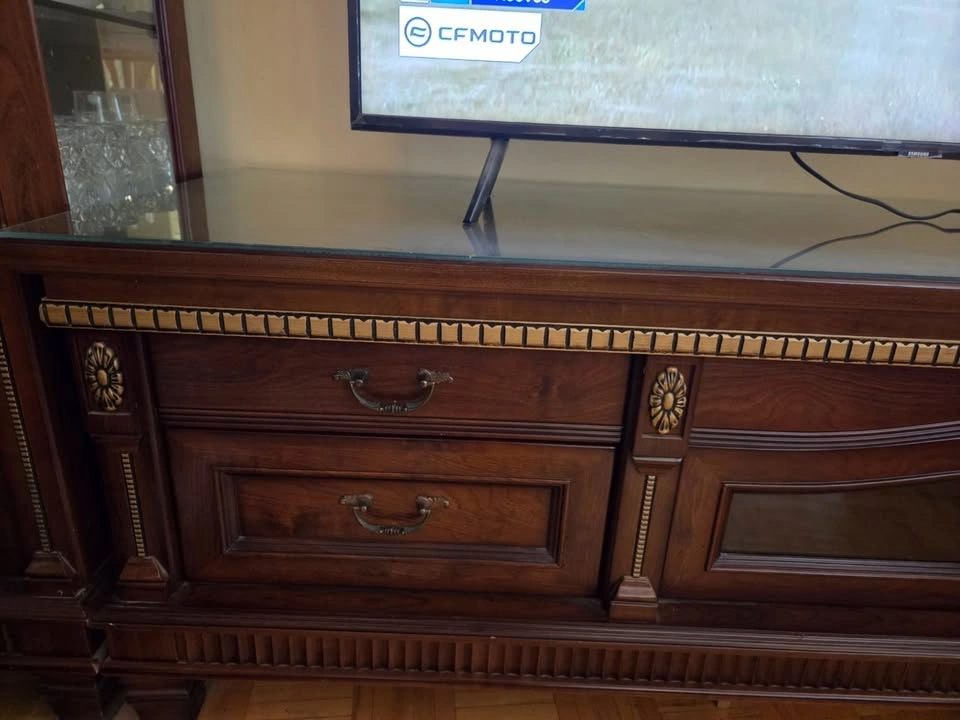 Vintage TV Stand - photo 3