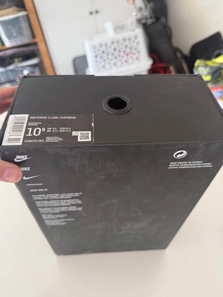 Size 10.5 - Brand New Nike x Supreme Air Force 1 Low Black - photo 4
