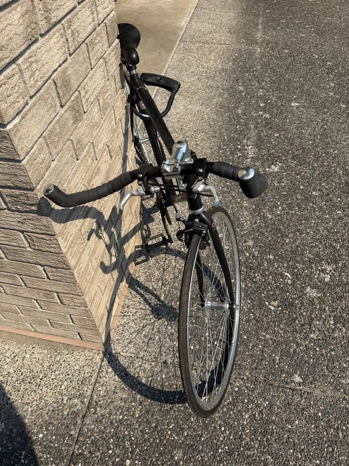 Eightper (8PER) Fixed Gear / Single Speed Urban Bike with U Lock - photo 3